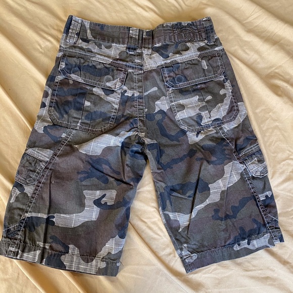 Jean shorts - Picture 3 of 3